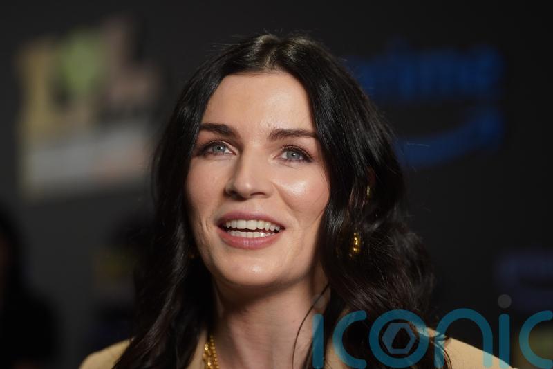 Aisling Bea enlists famous friends to reveal first pregnancy