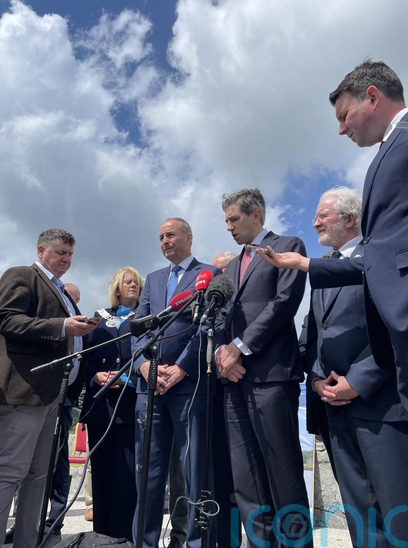 Narrow Water Bridge project demonstrates improved Anglo-Irish relations &ndash; Martin