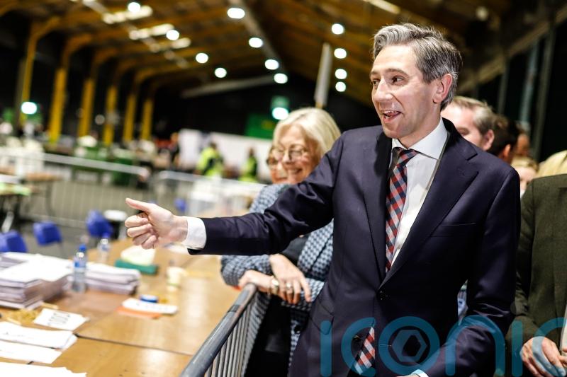 Counting resumes as Government tries to dampen general election speculation