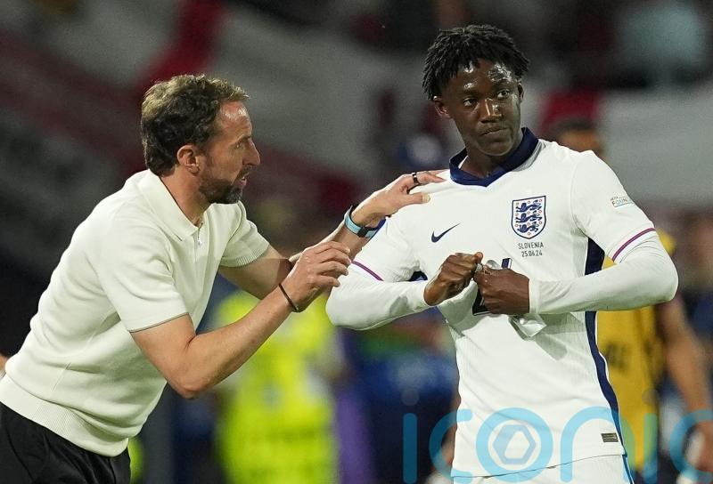 Jermain Defoe backs Kobbie Mainoo and Cole Palmer to give England &lsquo;identity&rsquo;