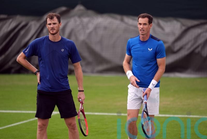 Andy Murray happy to have clarity after dropping out of singles, brother says