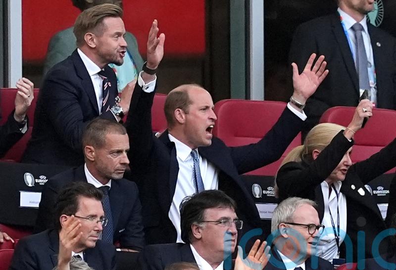 William urges England football team to &lsquo;show the world what you&rsquo;re made of&rsquo;