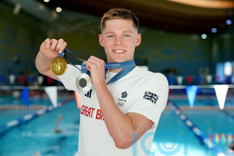 Duncan Scott sent &lsquo;lovely message&rsquo; by Sir Chris Hoy after breaking medal record