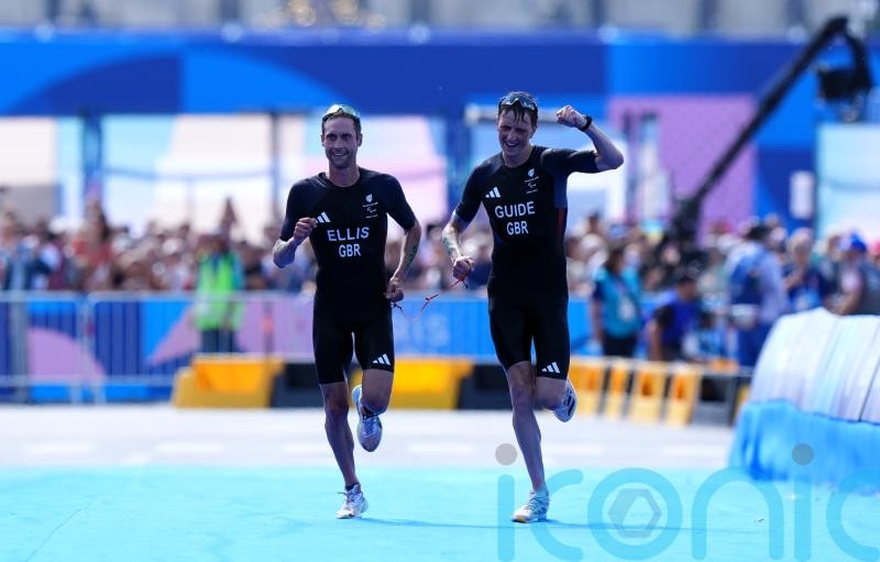 Britain enjoy double Paralympic triathlon glory in Paris