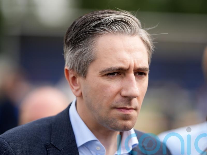 Simon Harris arrives in Ukraine for Zelensky meeting