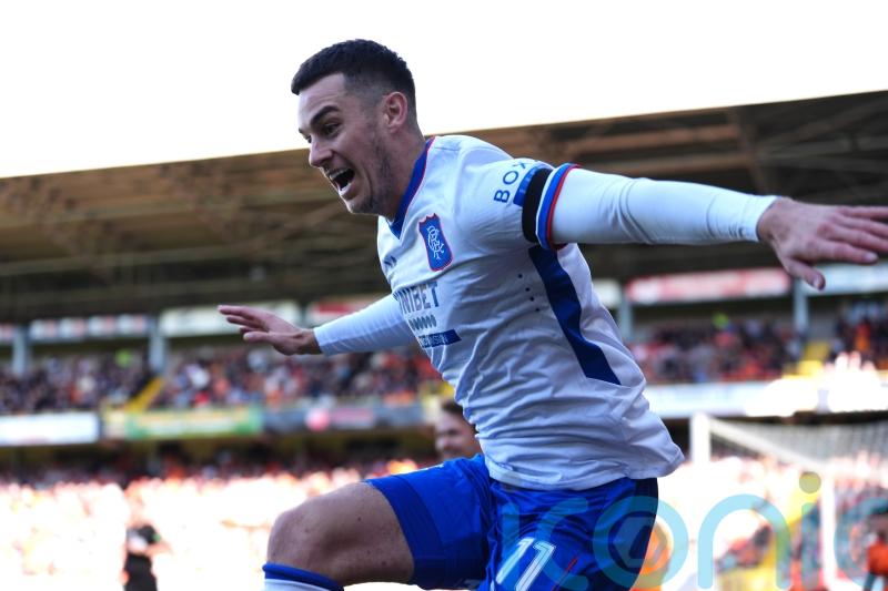 Tom Lawrence&rsquo;s early goal gives troubled Rangers a welcome win at Dundee United