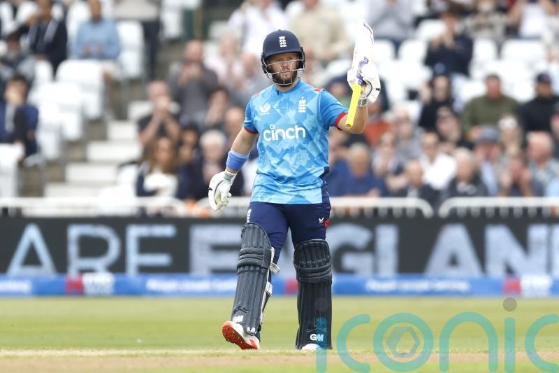 Ben Duckett stars but England are spun out by Australia