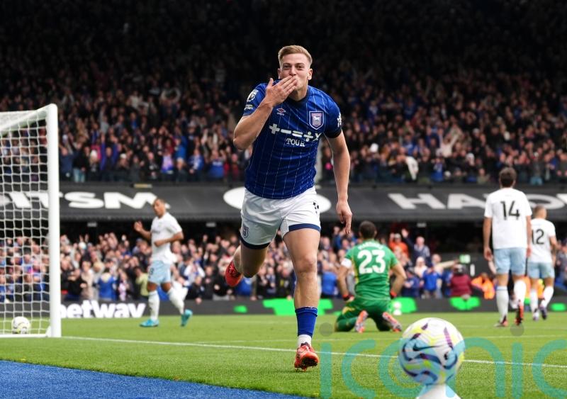 Liam Delap brace earns Ipswich draw and prevents Aston Villa going joint top