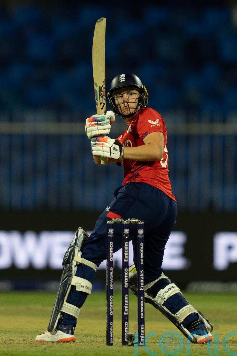 Danni Wyatt-Hodge and Nat Sciver-Brunt help England beat South Africa