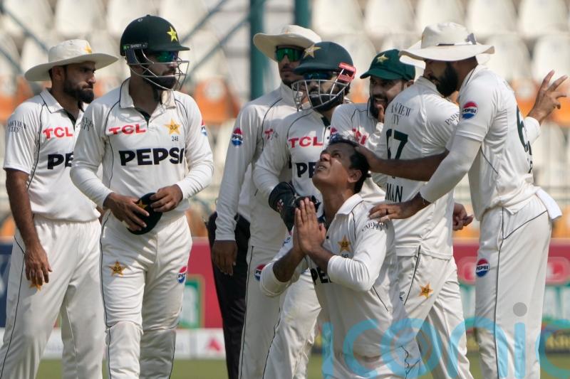 England sent into a spin as Pakistan win by 152 runs to level series in Multan