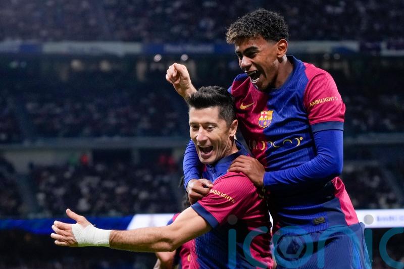 Robert Lewandowski hits brace in Barcelona&rsquo;s rout of Real Madrid