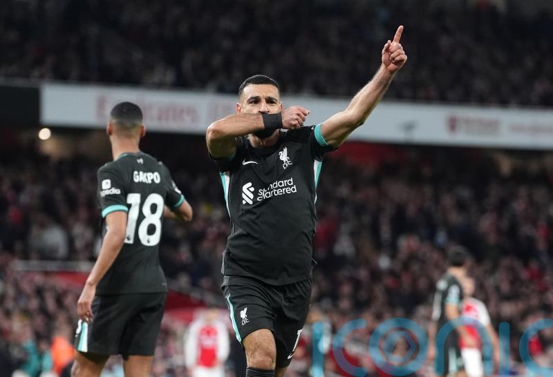 Mohamed Salah grabs Liverpool draw at Arsenal as West Ham beat Manchester United