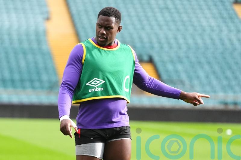 Maro Itoje confident there is &lsquo;no divide&rsquo; in England squad over enhanced deals
