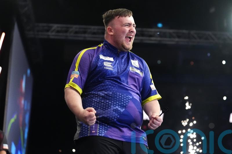 Luke Littler fights back to edge out Mike De Decker at Grand Slam of Darts