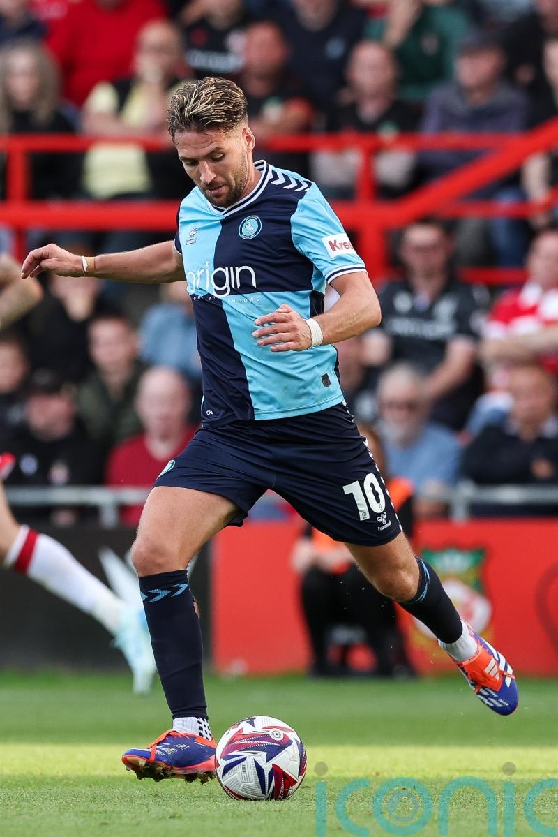 Leaders Wycombe make it 10 wins in a row as late Luke Leahy goal downs Mansfield