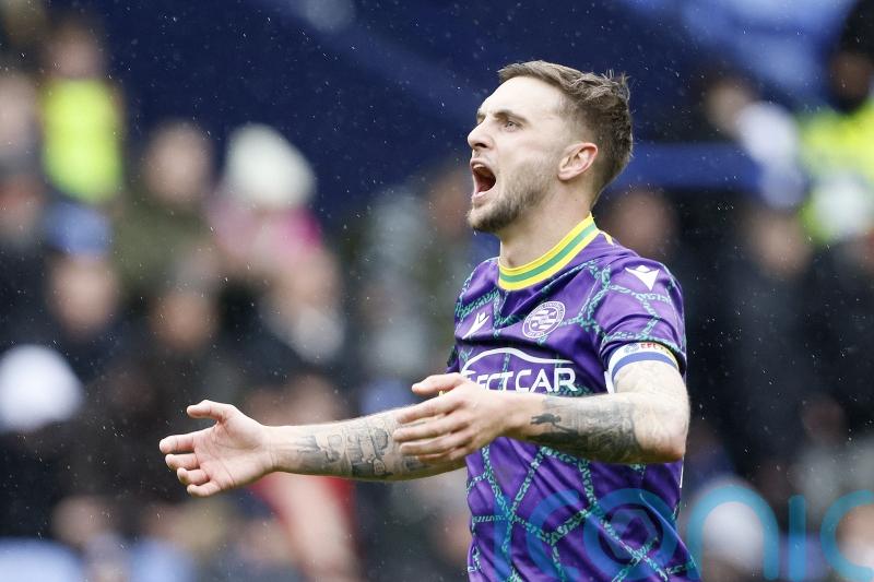 Lewis Wing bags a brace as Reading sweep aside Cambridge