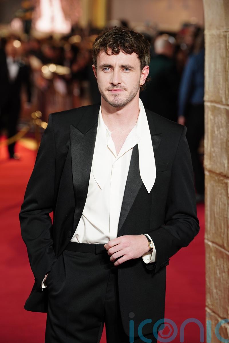 Paul Mescal clears up &lsquo;ugly&rsquo; Irish stereotypes in Saturday Night Live monologue