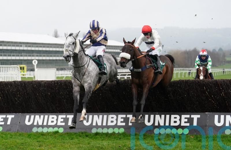 King Turgeon surges up the Cheltenham hill for Pipe and Tudor