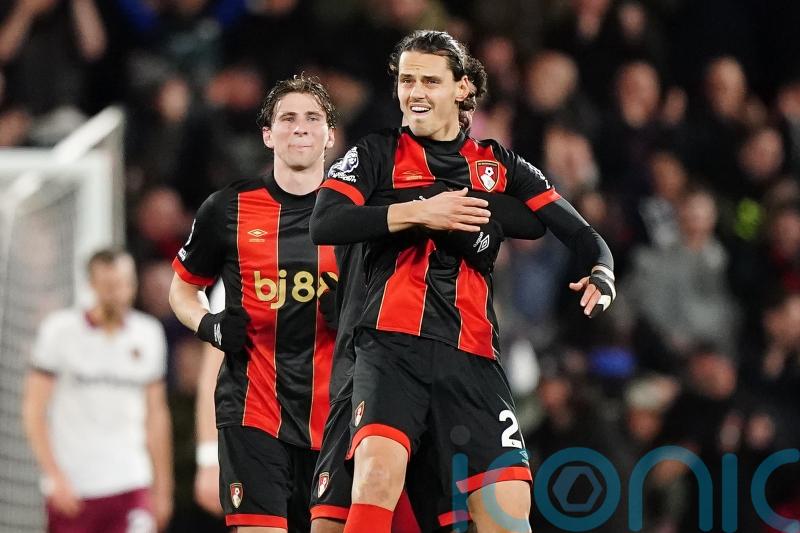 Enes Unal nets sensational last-gasp free-kick as Bournemouth earn West Ham draw