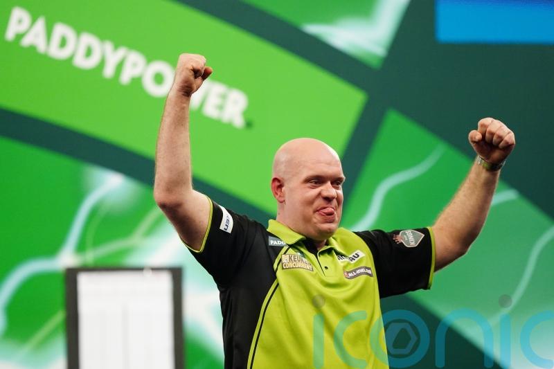 Michael Van Gerwen wins thrilling match to reach World Darts Championship semis