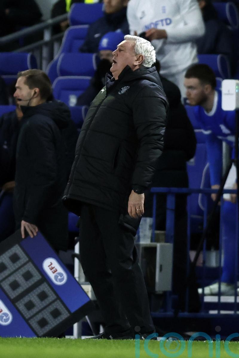 Steve Bruce left to rue under-par Blackpool performance