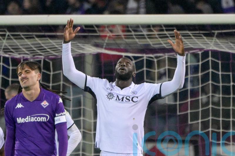 Romelu Lukaku and Scott McTominay help Napoli climb to top of Serie A