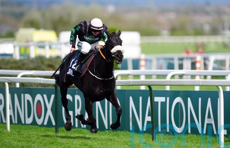 Strong Leader booked for Cleeve Hurdle outing before spring plans