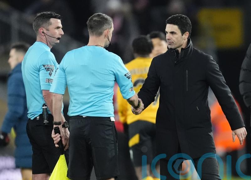 Mikel Arteta calls for an end to the abuse after referee Michael Oliver targeted