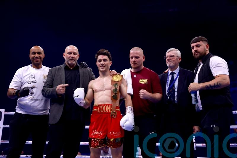 Boxer John Cooney dies, aged 28