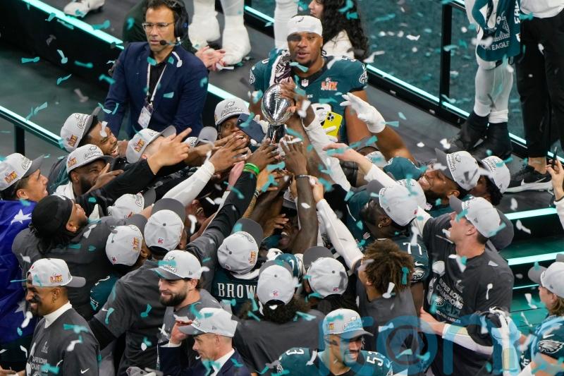 Philadelphia Eagles dominate Kansas City Chiefs to win Super Bowl