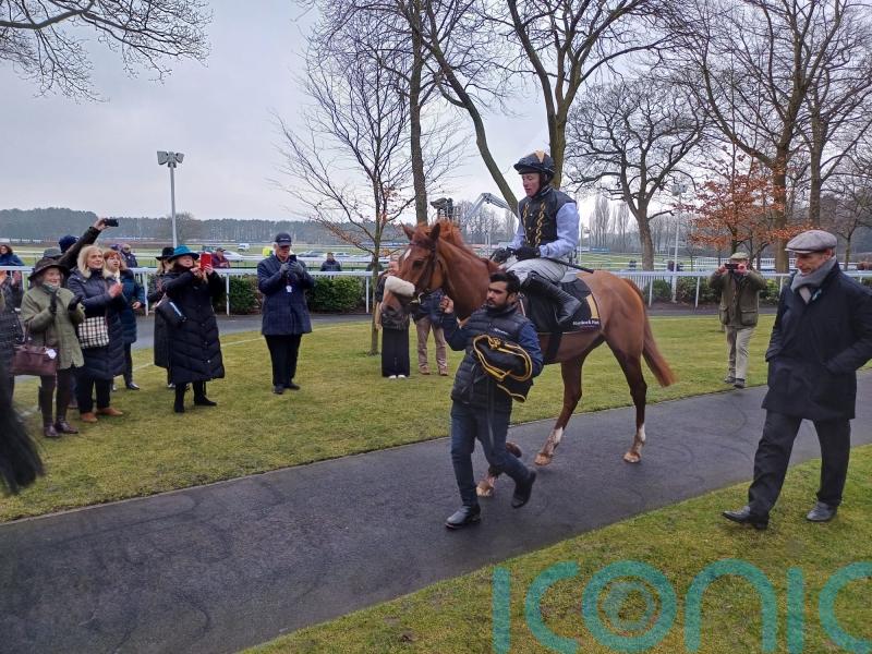 Gibbs Island has plenty in reserve at Haydock
