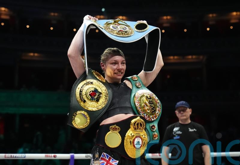Lauren Price eases past Natasha Jonas to become unified welterweight champion