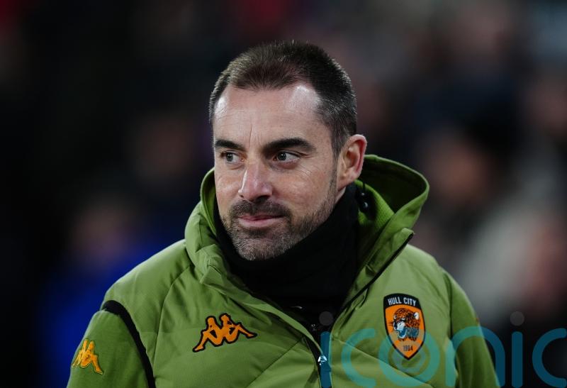 Ruben Selles praises 10-man Hull after draw at Bristol City