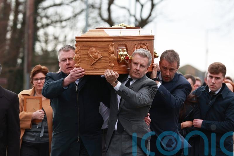 Patrick Kielty carries mother&rsquo;s coffin as mourners gather for funeral