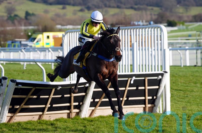 East India Dock and Lulamba tackle Mullins battalion in Triumph