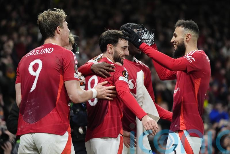 Bruno Fernandes&rsquo; hat-trick helps Manchester United to impressive victory