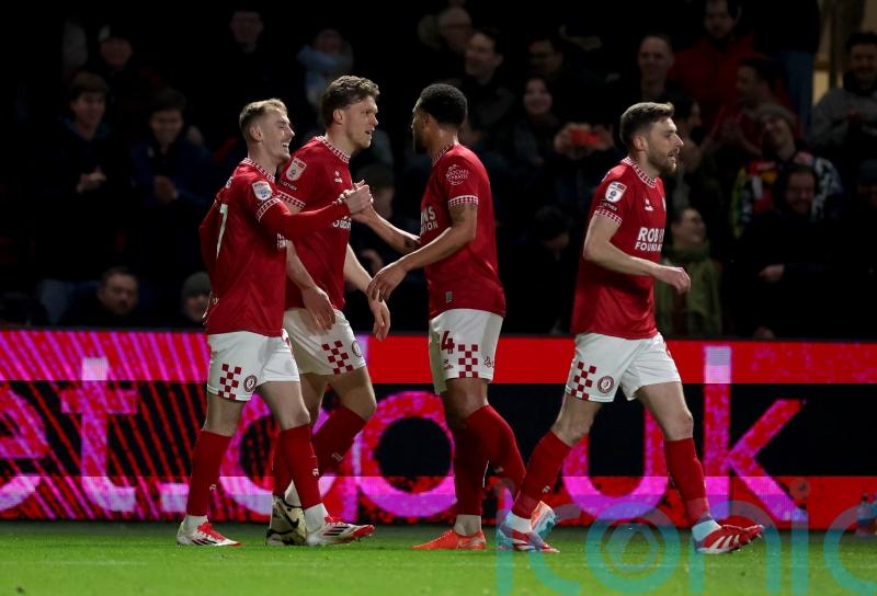 Bristol City edge out Norwich to move into Championship play-off places