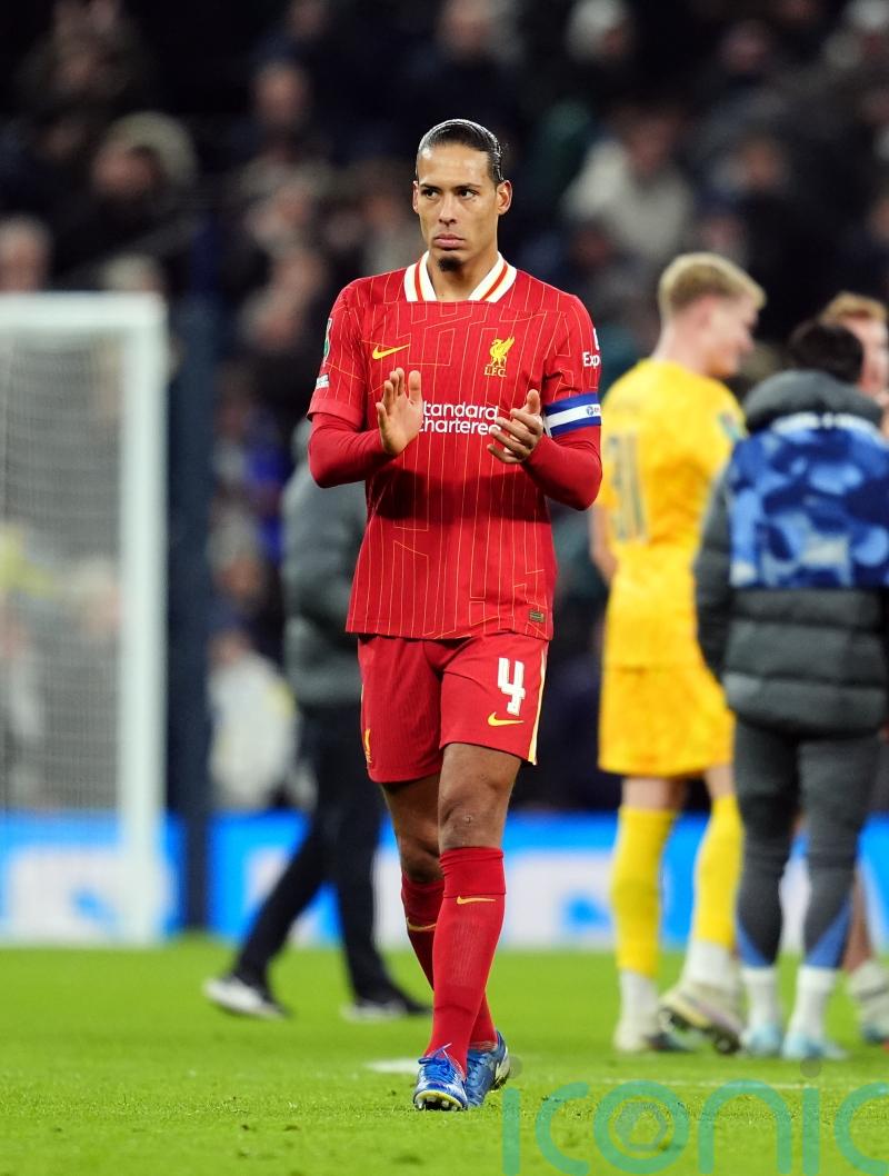 Virgil van Dijk &lsquo;fully committed&rsquo; to Liverpool despite contract stalemate