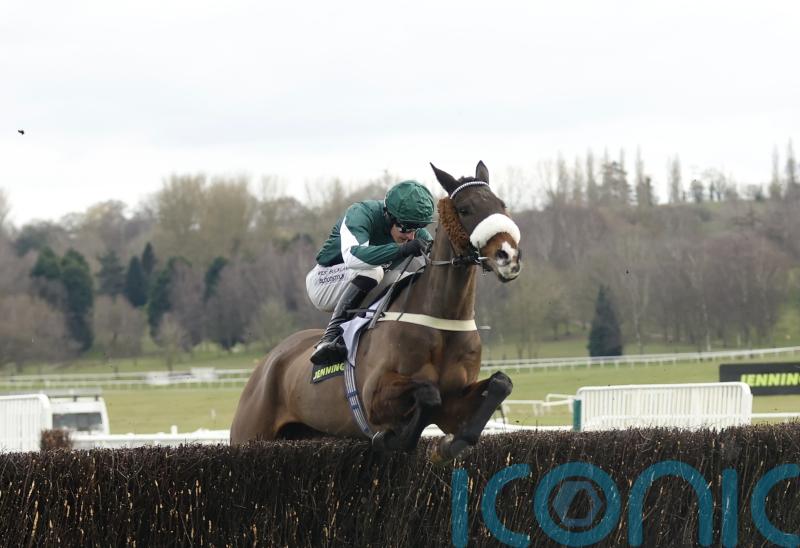 Minella Blueway continues progression at Uttoxeter