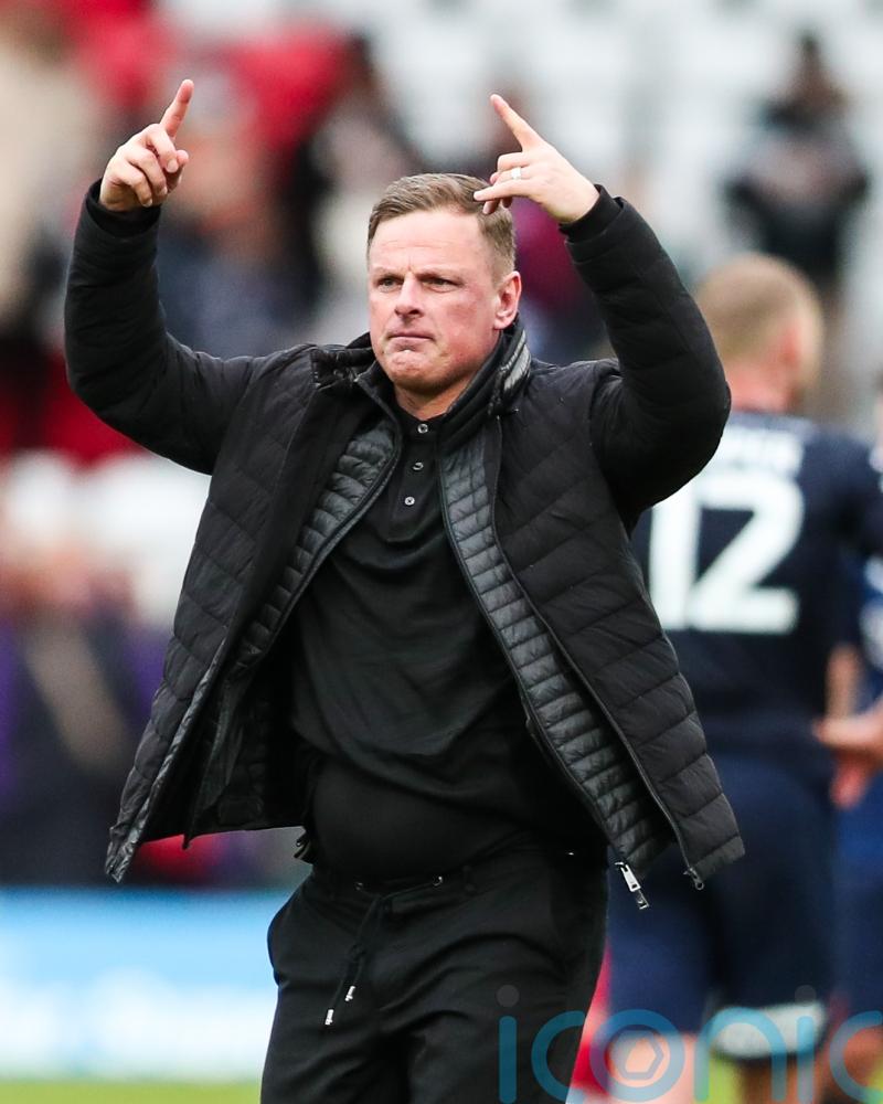 Richie Wellens says &lsquo;overachieving&rsquo; Orient will battle on in their top-six quest