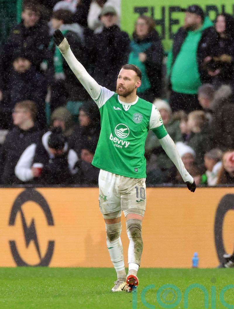 Hibernian ease past bottom side St Johnstone to maintain European bid