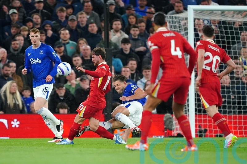 David Moyes: James Tarkowski lucky not to see red for Alexis Mac Allister tackle