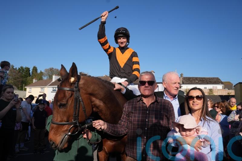 Warm welcome home for Grand National winner Nick Rockett