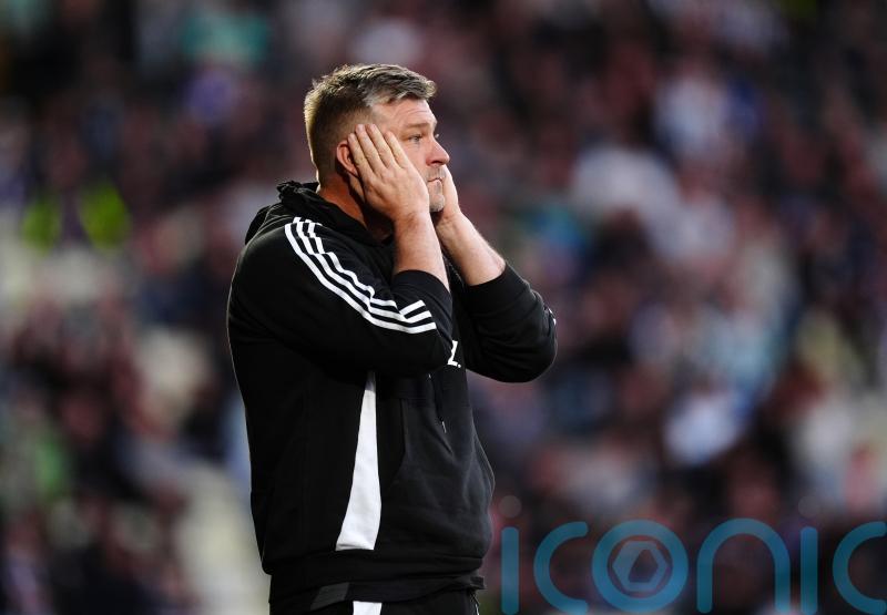 That was an unacceptable performance &ndash; Karl Robinson hurt by Salford display