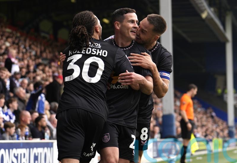 Promoted Burnley turn on the style to thrash QPR