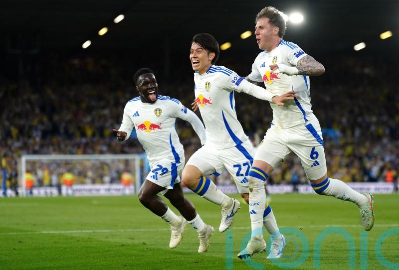 Leeds turn on the style to return to the top of the Championship