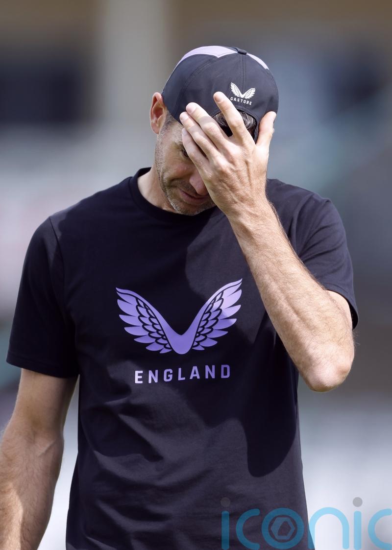 James Anderson&rsquo;s long-awaited Lancashire comeback delayed