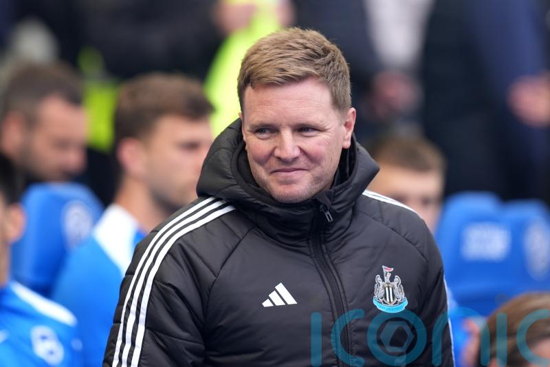 Eddie Howe frustrated to see Newcastle&rsquo;s top players linked with moves