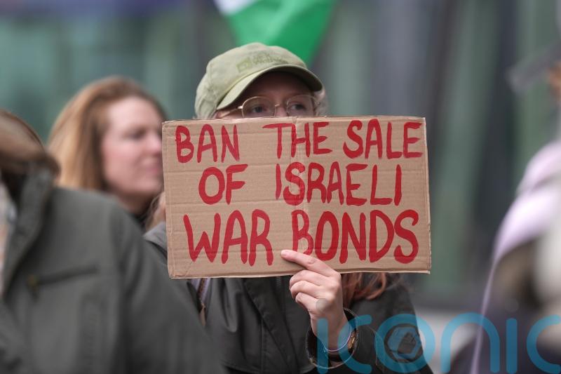 Government accused of &lsquo;water-weak&rsquo; opposition to Israeli war bonds Bill