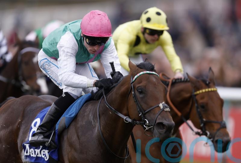 Colin Keane familiarises himself with Lead Artist ahead of Queen Anne